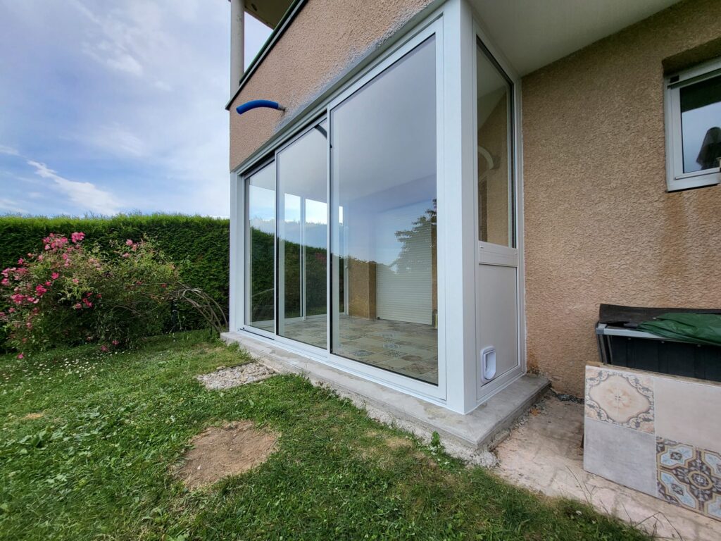 Fermeture aluminium à Thoiry (01710)